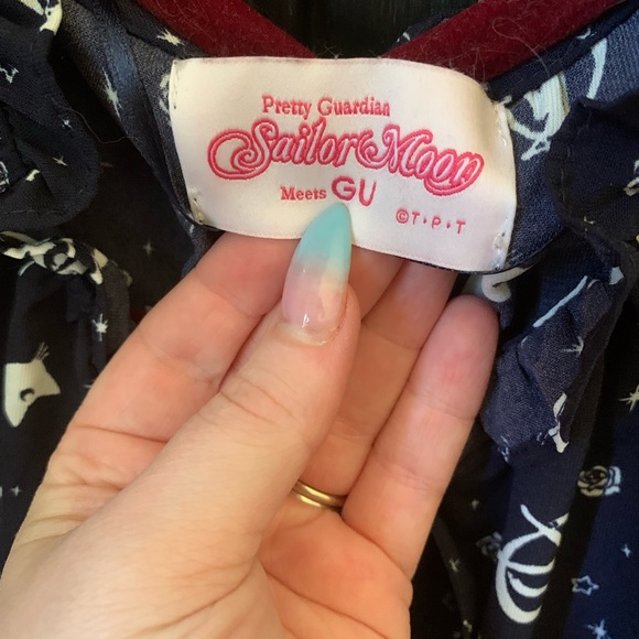GU sailor moon dress - Picture 2 of 3